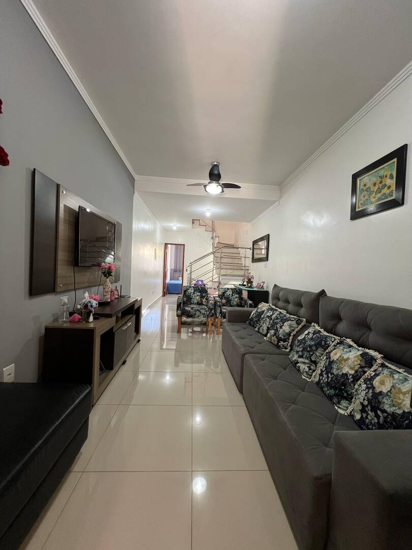 #841 - Casa para Venda em Santana do Paraíso - MG