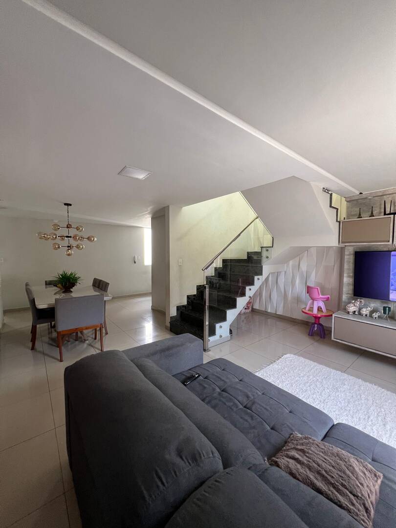#842 - Apartamento para Venda em Ipatinga - MG