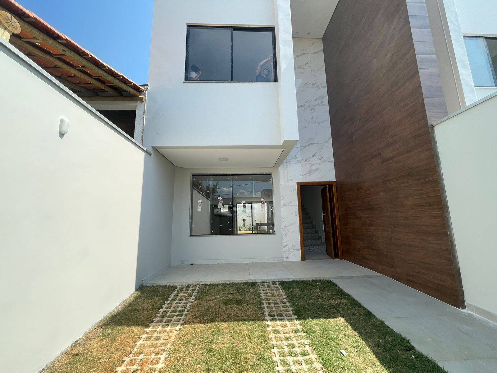 #956 - Casa para Venda em Santana do Paraíso - MG