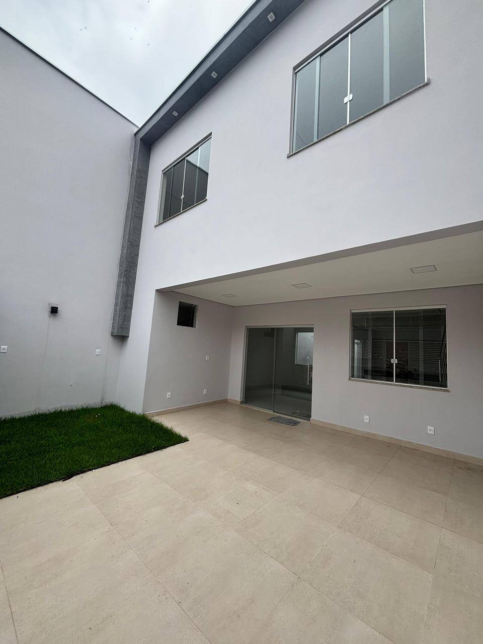 #1047 - Casa para Venda em Ipatinga - MG