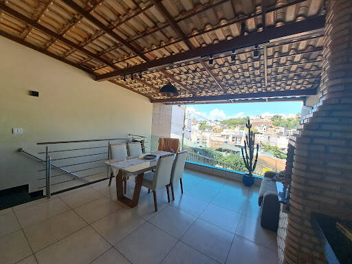 #1221 - Casa para Venda em Santana do Paraíso - MG