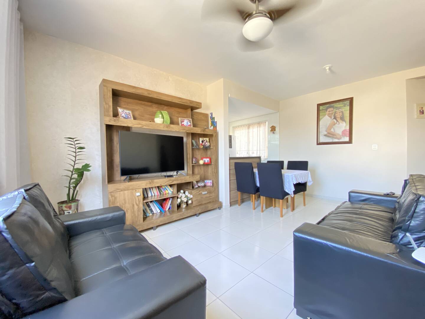 #1242 - Apartamento para Venda em Santana do Paraíso - MG