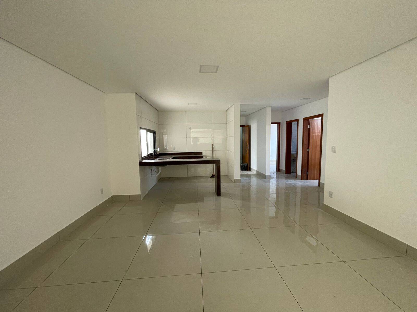 #897 - Apartamento para Venda em Ipatinga - MG