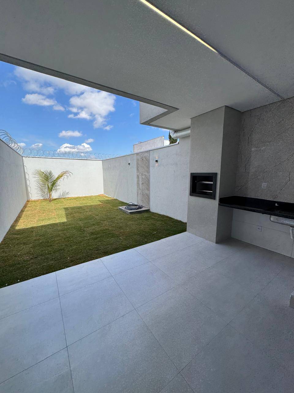 #1206 - Casa para Venda em Santana do Paraíso - MG