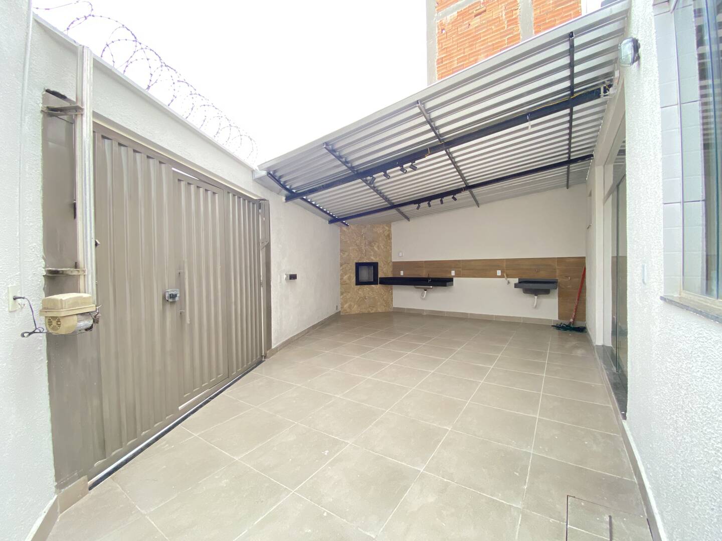 #1540 - Casa para Venda em Santana do Paraíso - MG