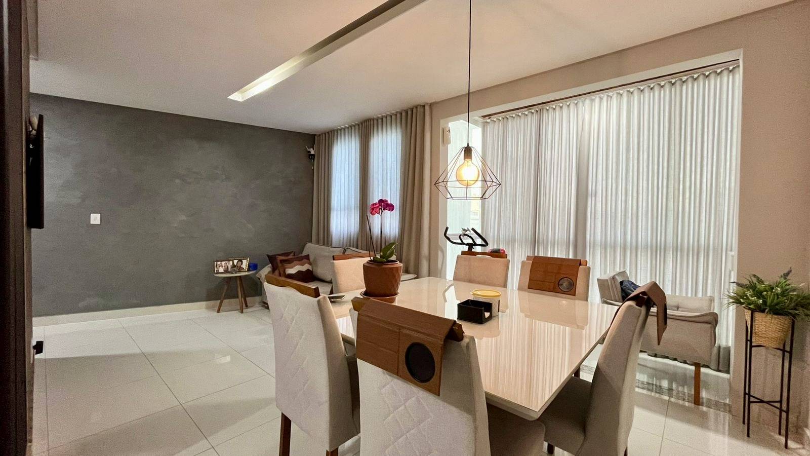 #1661 - Casa para Venda em Santana do Paraíso - MG