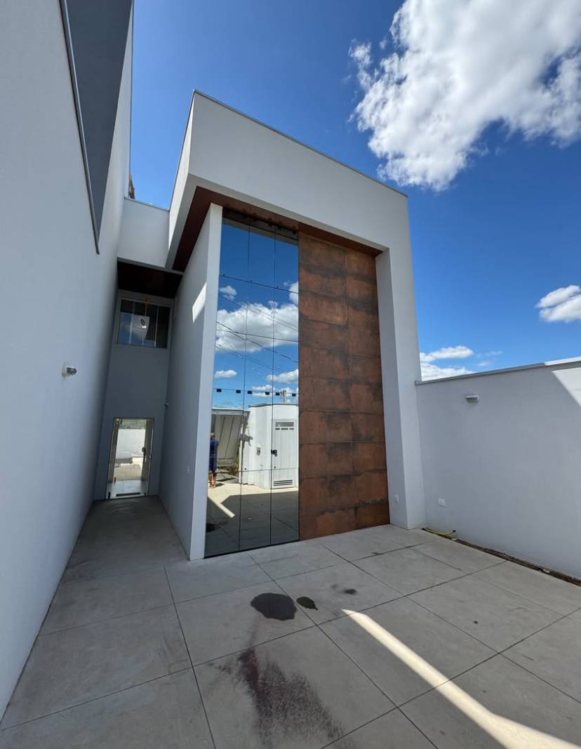 #1686 - Casa para Venda em Coronel Fabriciano - MG