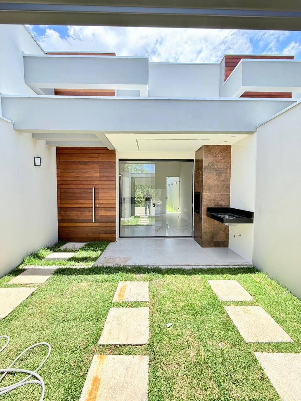 #1499 - Casa para Venda em Santana do Paraíso - MG