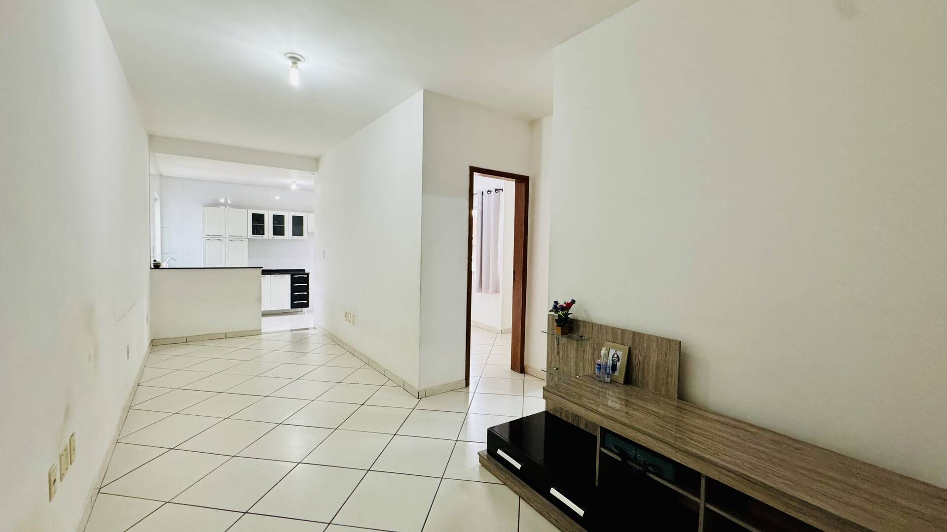 #1716 - Apartamento para Venda em Santana do Paraíso - MG