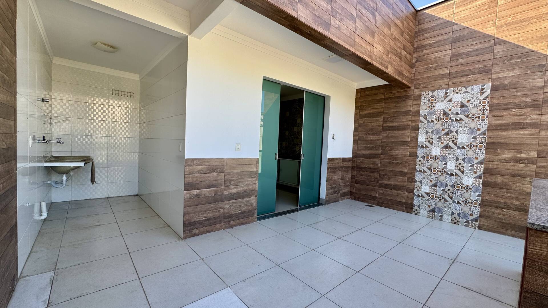 #1742 - Cobertura para Venda em Santana do Paraíso - MG