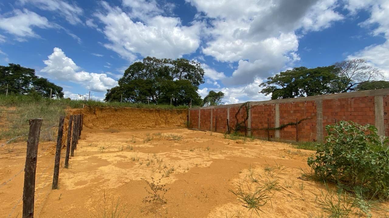 #1748 - Terreno para Venda em Santana do Paraíso - MG