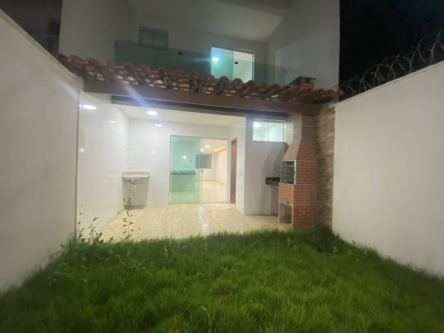 #1760 - Casa para Venda em Santana do Paraíso - MG