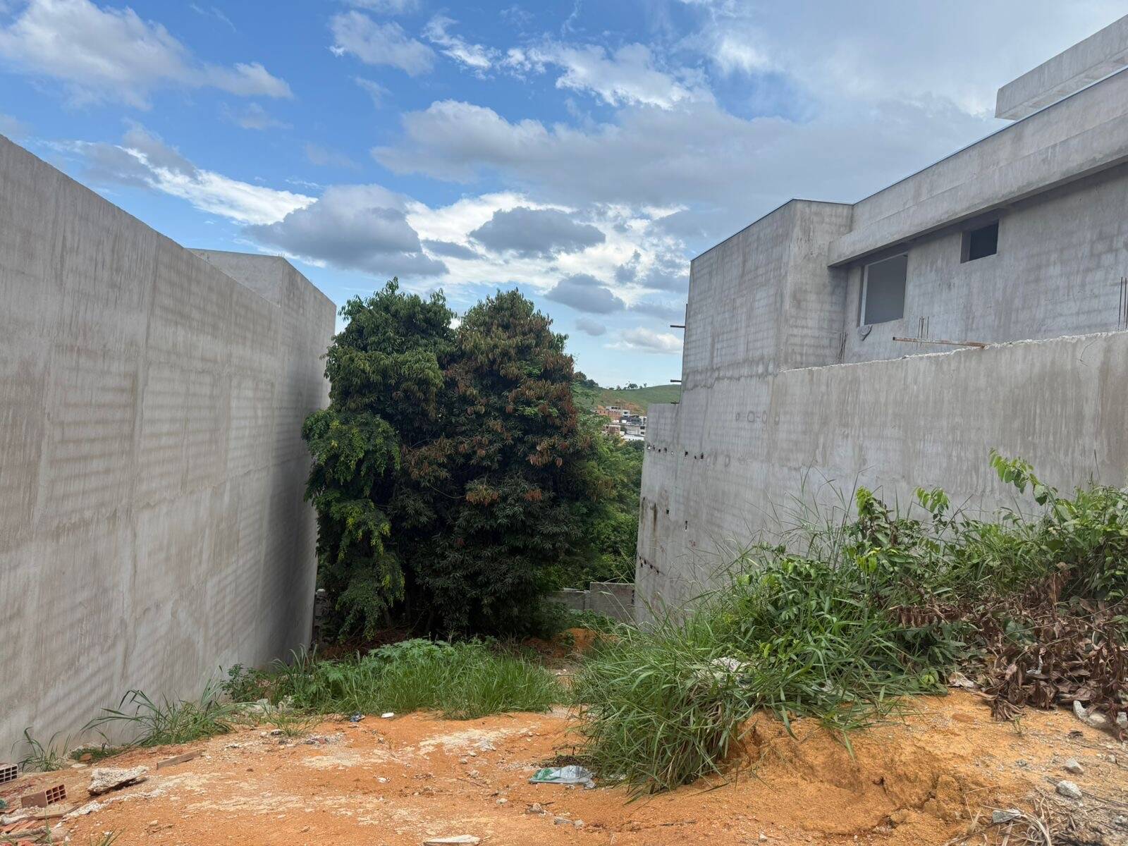 #1762 - Área para Venda em Santana do Paraíso - MG