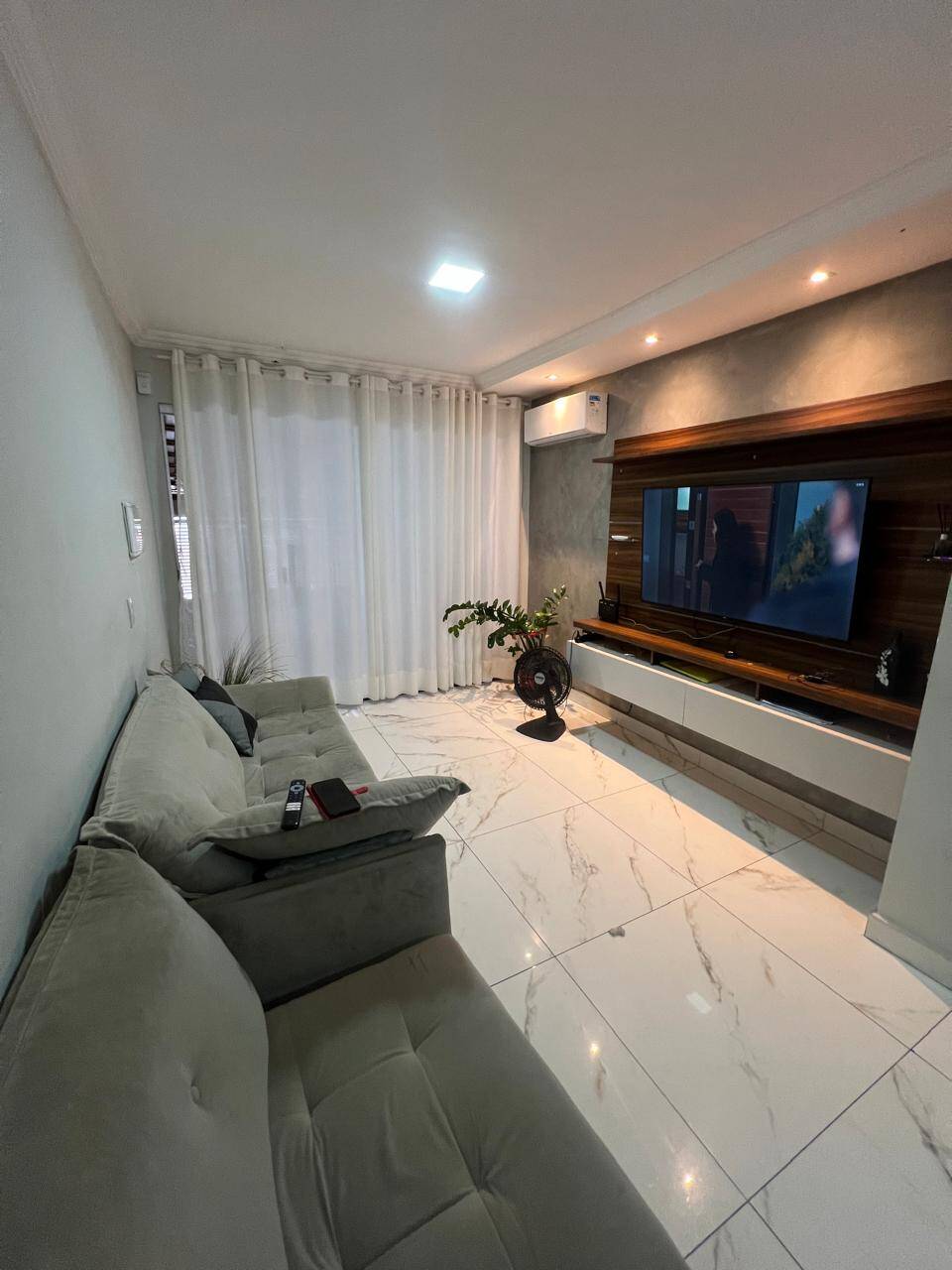 #1832 - Casa para Venda em Ipatinga - MG