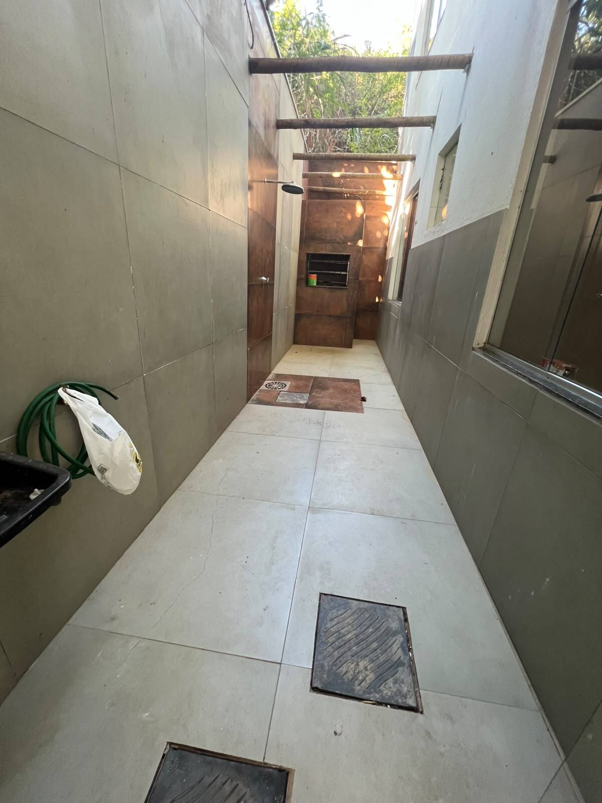 #1835 - Apartamento para Venda em Santana do Paraíso - MG
