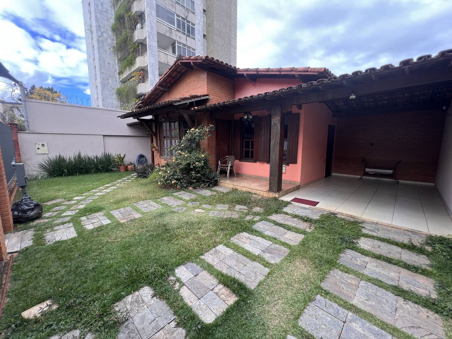 #1880 - Casa para Venda em Ipatinga - MG