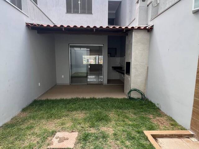 Casa para Venda em Santana do Paraíso - 2