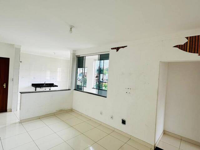 #1001 - Apartamento para Venda em Santana do Paraíso - MG