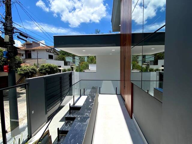 #965 - Casa para Venda em Ipatinga - MG