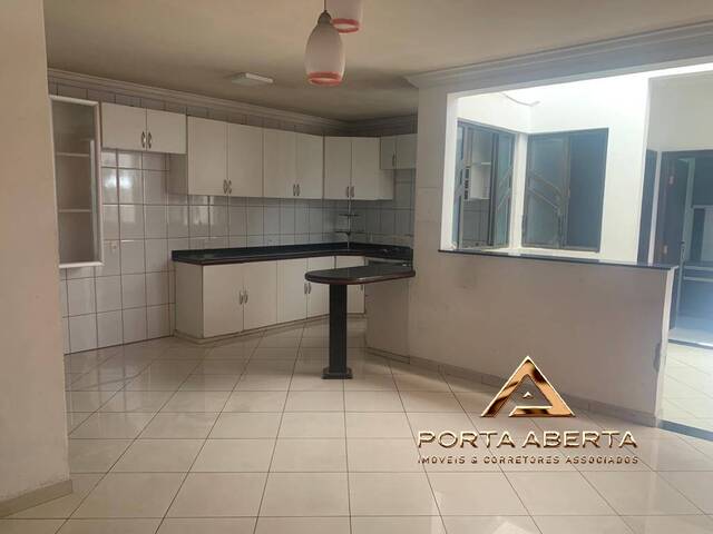 #1308 - Casa para Venda em Ipatinga - MG - 3