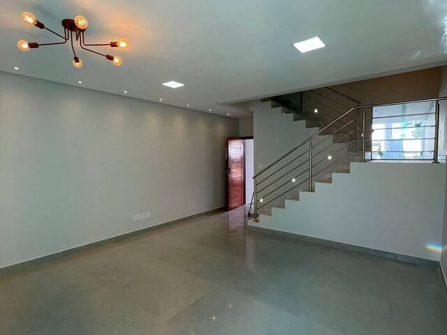 Casa para Venda em Ipatinga - 3