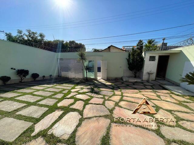 Casa para Venda em Coronel Fabriciano - 2