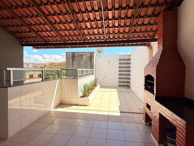 #1490 - Cobertura para Venda em Santana do Paraíso - MG - 2