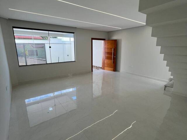#1512 - Casa para Venda em Ipatinga - MG - 2