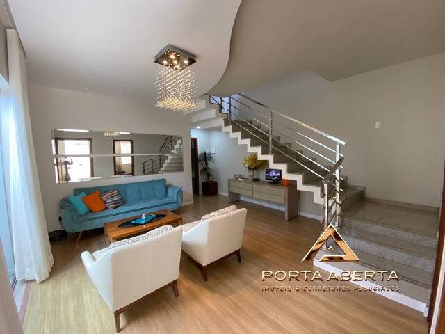 #1558 - Casa para Venda em Ipatinga - MG - 2