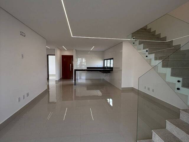 #1562 - Apartamento para Venda em Ipatinga - MG - 3