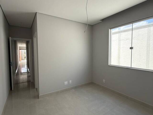 #1565 - Apartamento para Venda em Santana do Paraíso - MG - 3