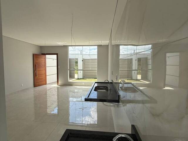 Casa para Venda em Santana do Paraíso - 4