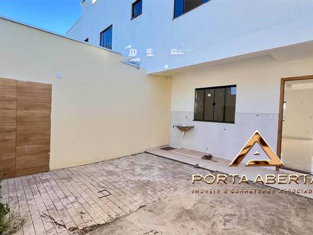 #1598 - Casa para Venda em Caratinga - MG