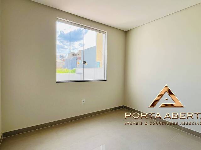 #1600 - Casa para Venda em Santana do Paraíso - MG - 3