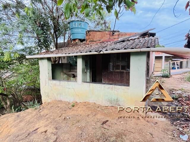 #1614 - Casa para Venda em Santana do Paraíso - MG - 1