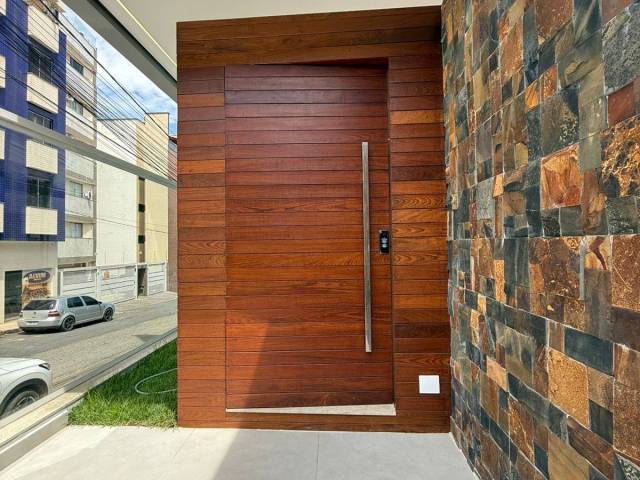 #1634 - Casa para Venda em Ipatinga - MG - 2