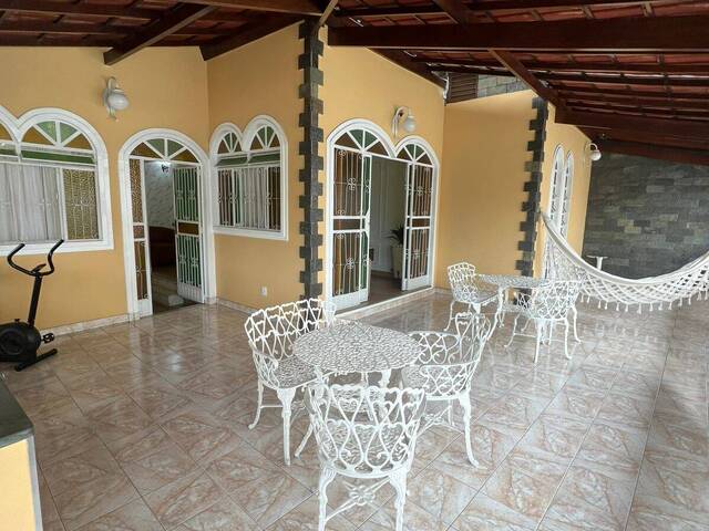 #1754 - Casa para Venda em Ipatinga - MG - 2