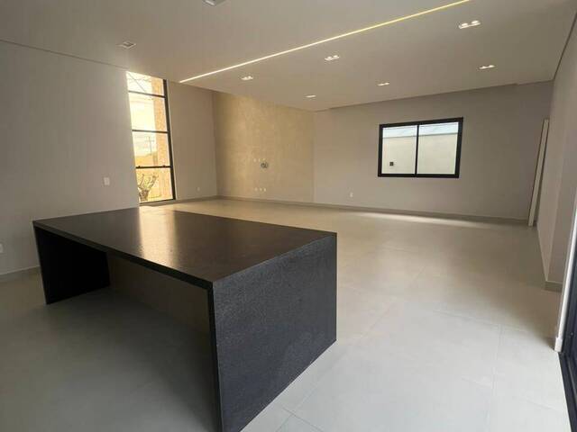 Casa para Venda em Caratinga - 5