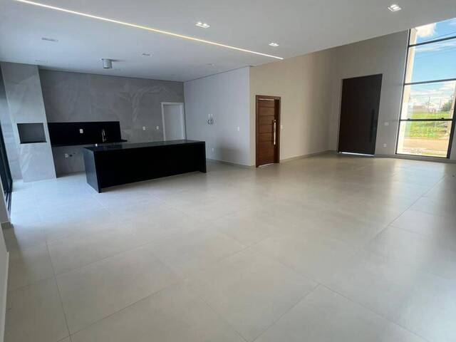 Casa para Venda em Caratinga - 4