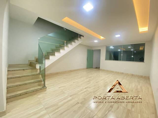 #1760 - Casa para Venda em Santana do Paraíso - MG - 2