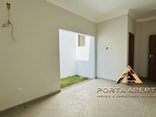 #1805 - Casa para Venda em Santana do Paraíso - MG - 3