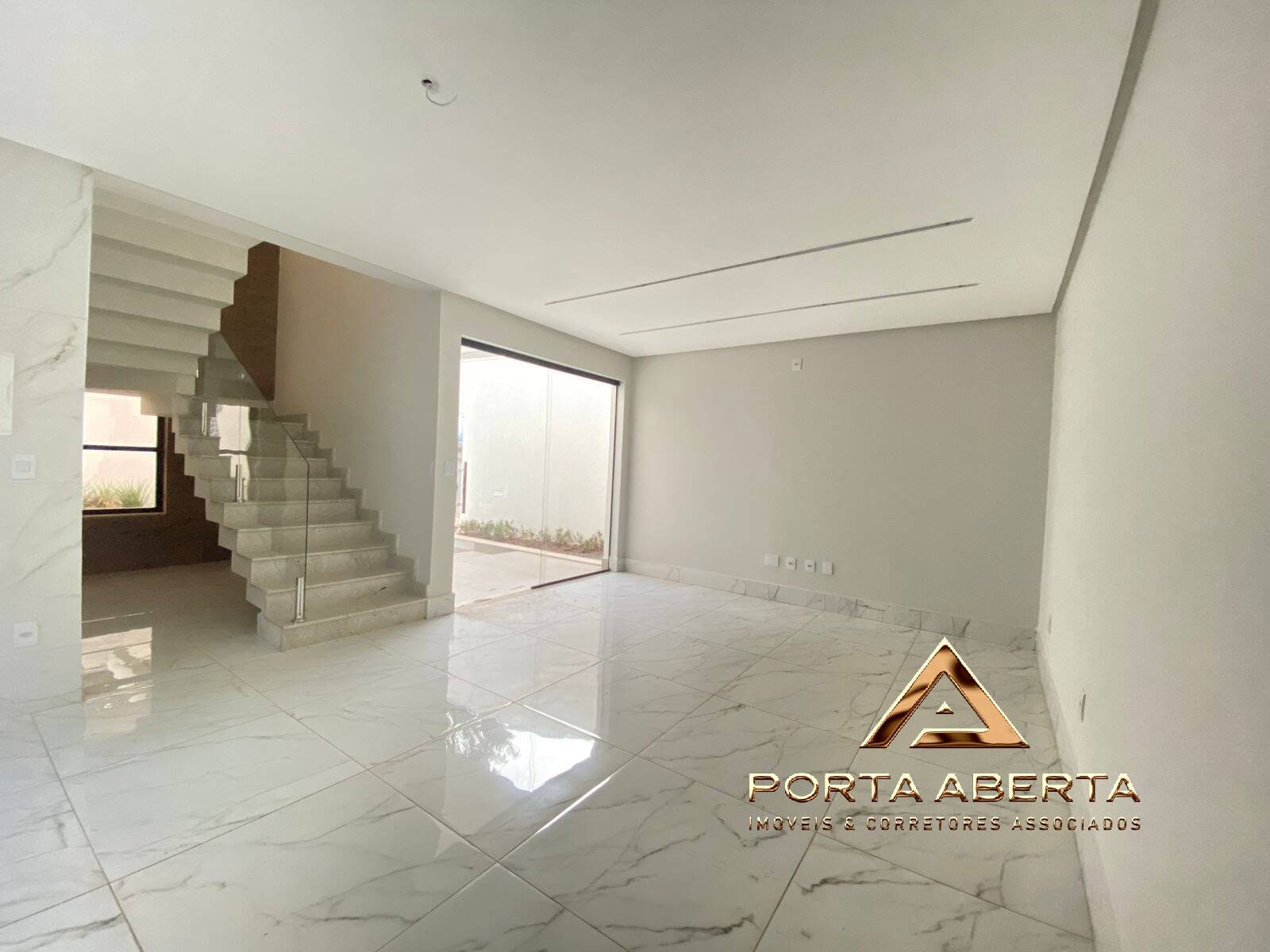 Casa, 3 quartos, 180 m² - Foto 3