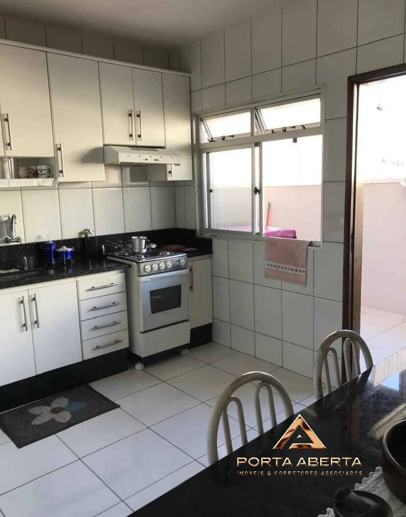 Apartamento à venda com 3 quartos - Foto 4