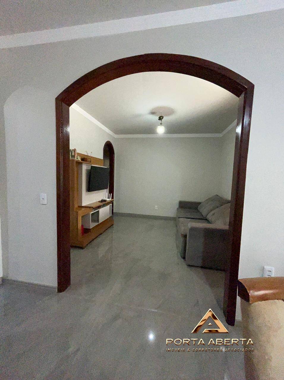Casa à venda com 4 quartos, 140m² - Foto 5