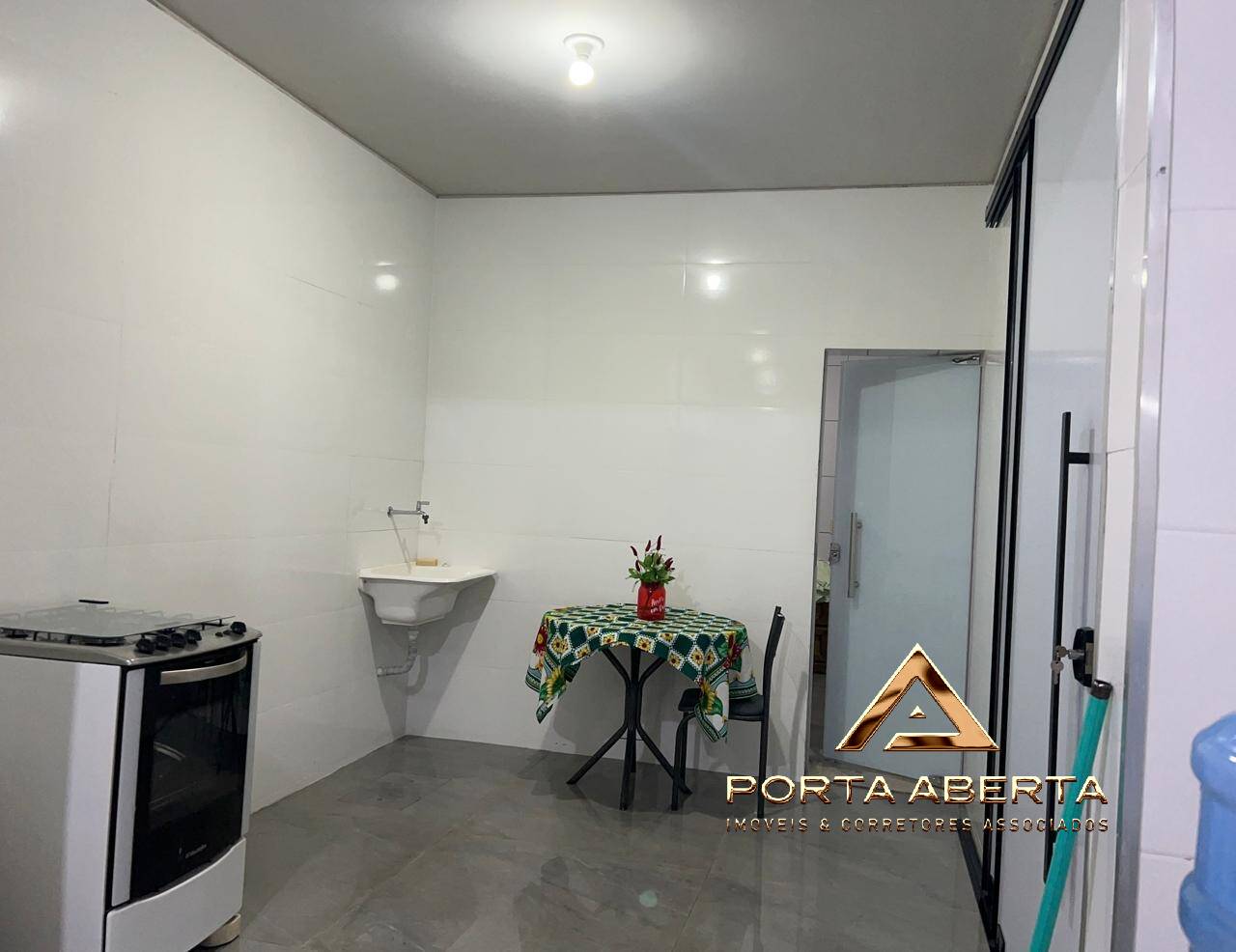 Casa à venda com 4 quartos, 140m² - Foto 17