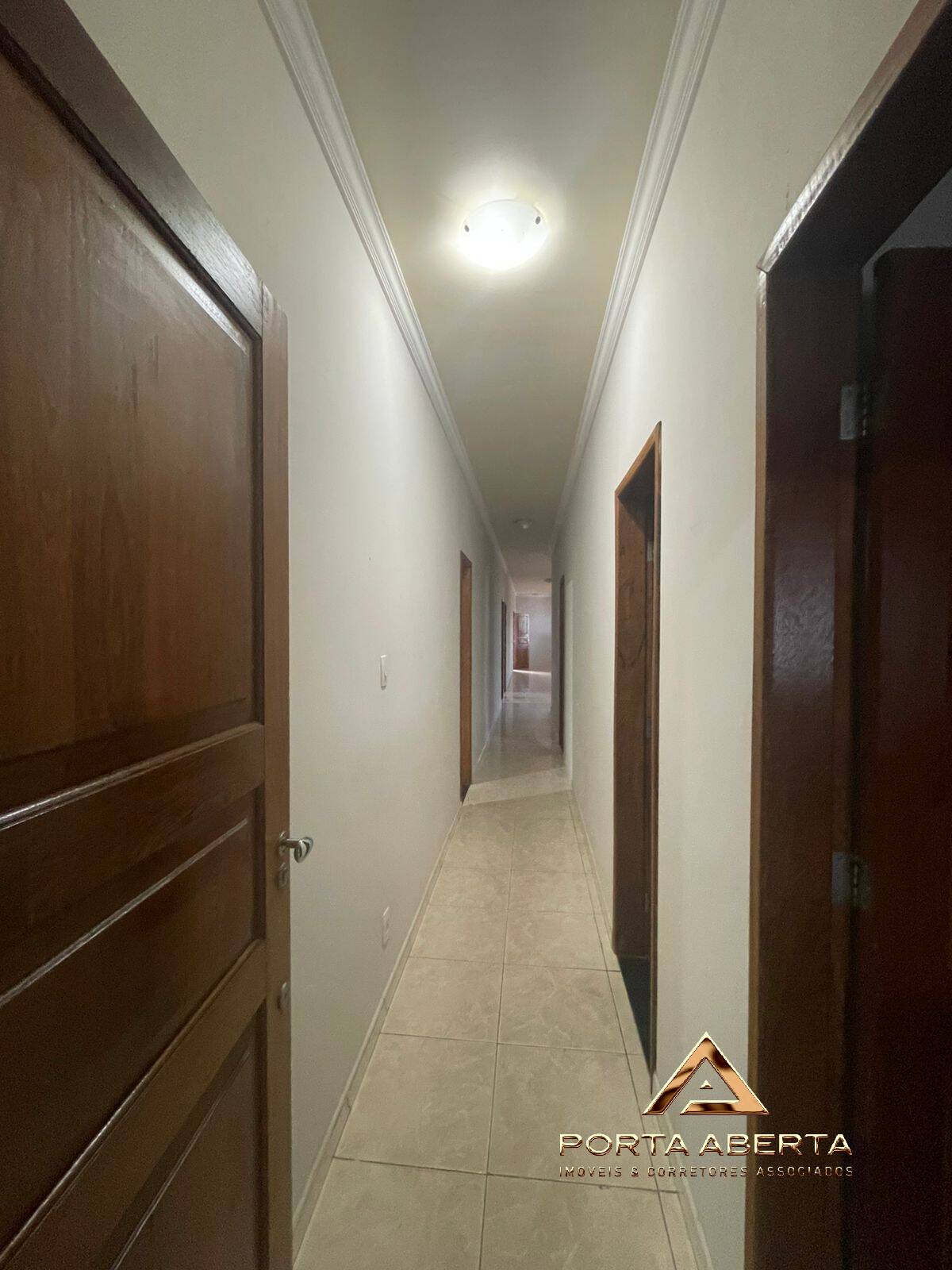 Casa à venda e aluguel com 5 quartos, 732m² - Foto 11