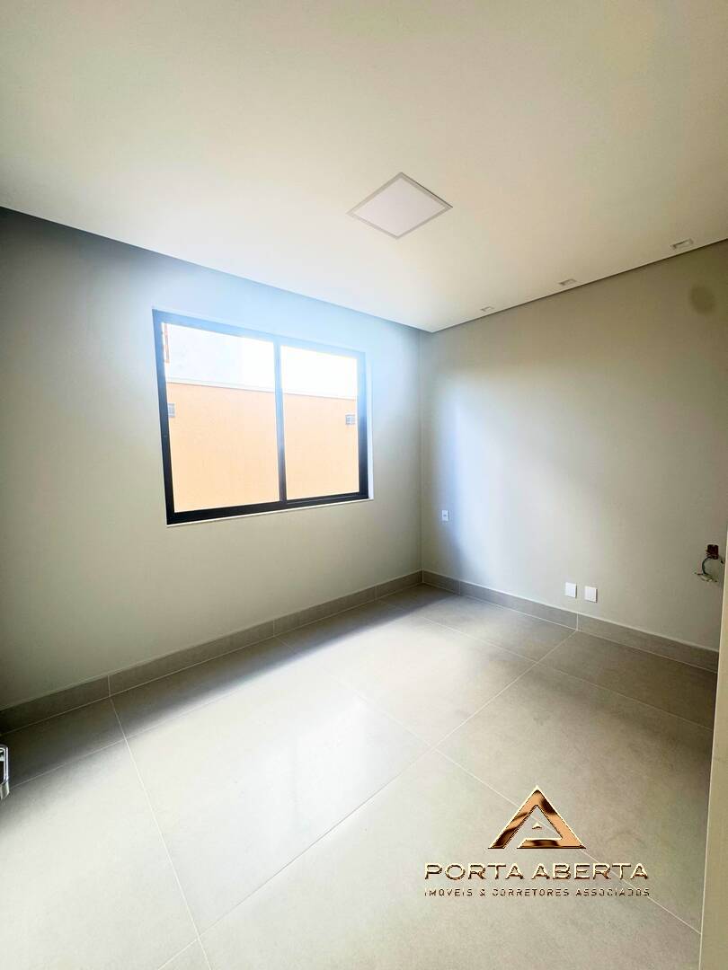 Casa à venda com 3 quartos, 266m² - Foto 36