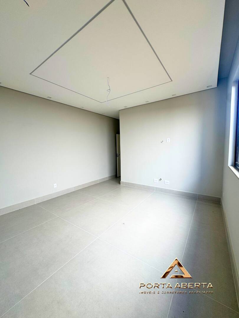 Casa à venda com 3 quartos, 266m² - Foto 37