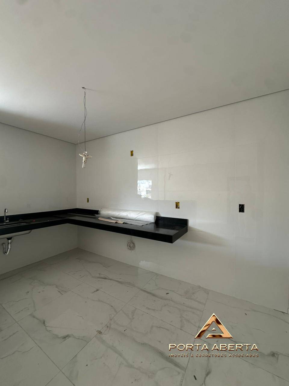 Apartamento à venda com 3 quartos, 130m² - Foto 3