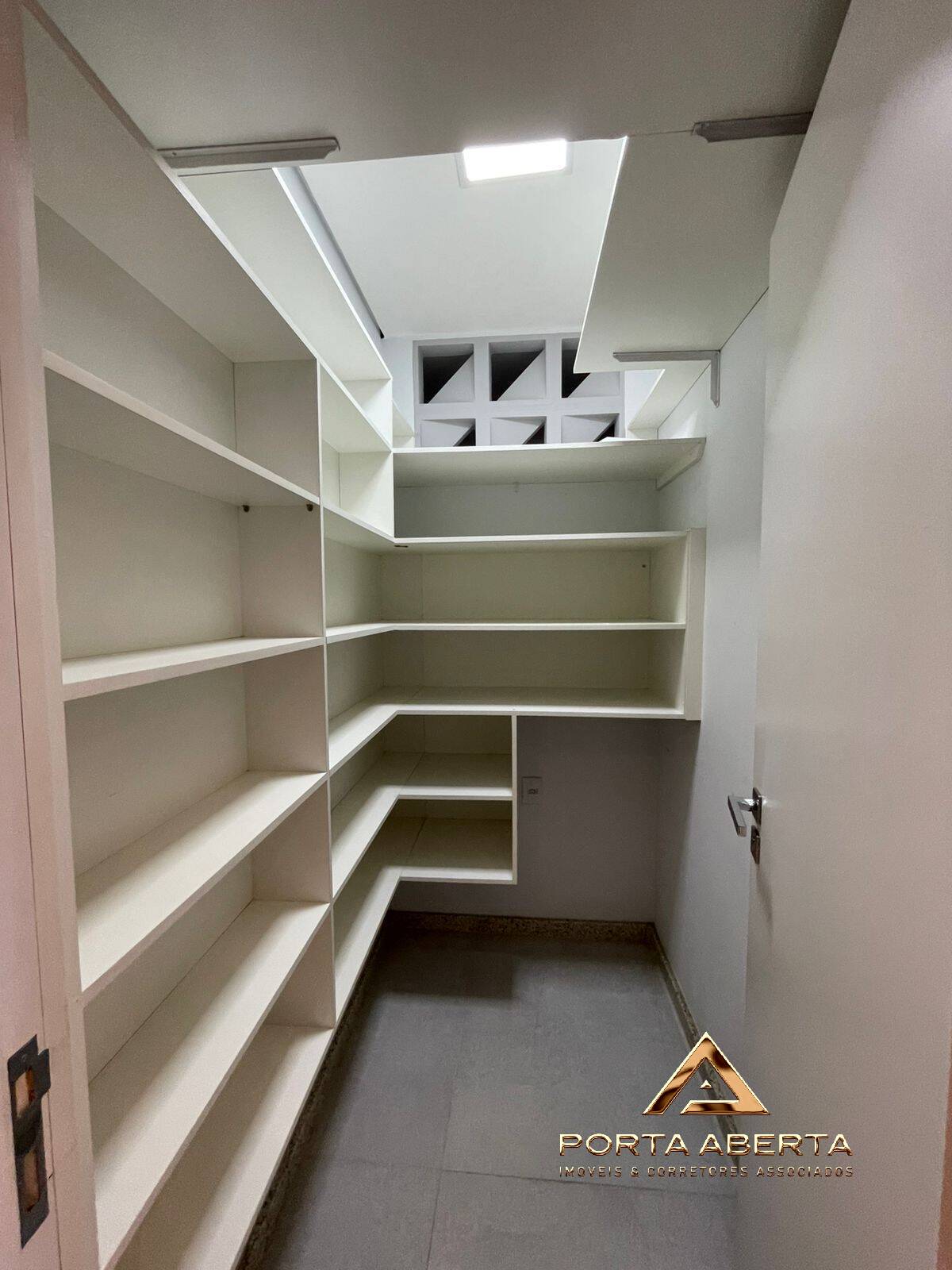 Casa à venda com 4 quartos, 418m² - Foto 53